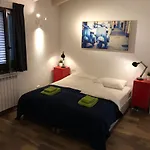Villa 360 Views, Private Infinity Pool, Pisa, Lucca, Florence, Large Garden *