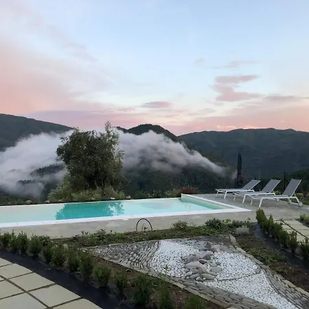 Villa 360 Views, Private Infinity Pool, Pisa, Lucca, Florence, Large Garden *