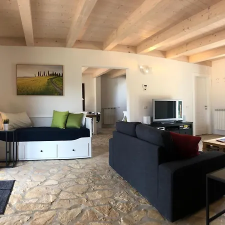 360 Views, Private Infinity Pool, Pisa, Lucca, Florence, Large Garden *