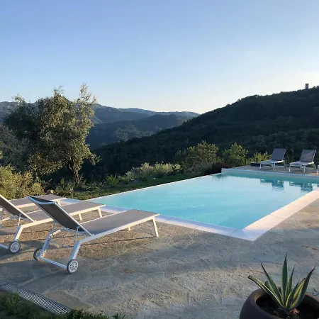 360 Views, Private Infinity Pool, Pisa, Lucca, Florence, Large Garden Willa *
