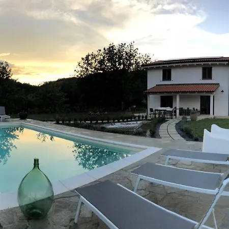 360 Views, Private Infinity Pool, Pisa, Lucca, Florence, Large Garden Willa